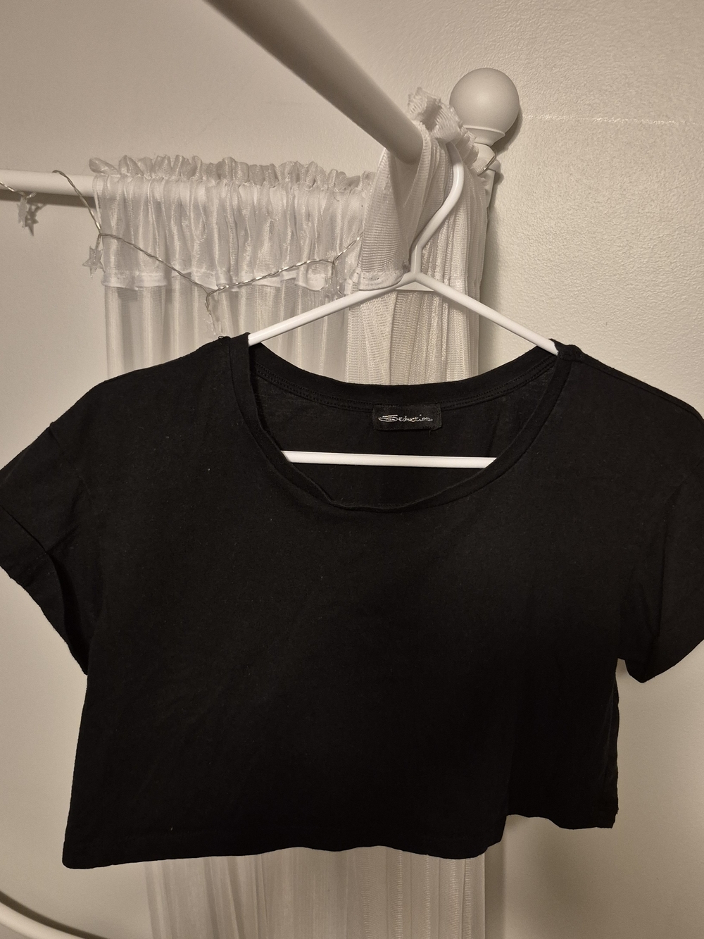 2/$15 Basic Black Cropped Tee - Women
